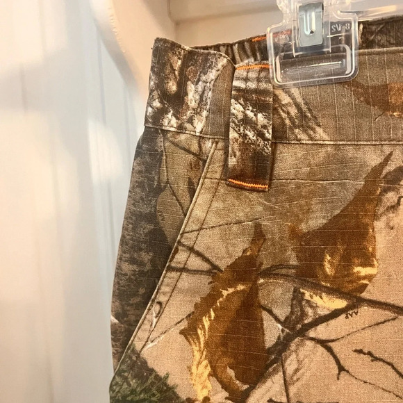 Men’s Field & Stream Camo Pants - Picture 10 of 11